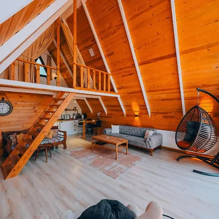 Mert Bungalov-yildiz Evi * ספנג'ה