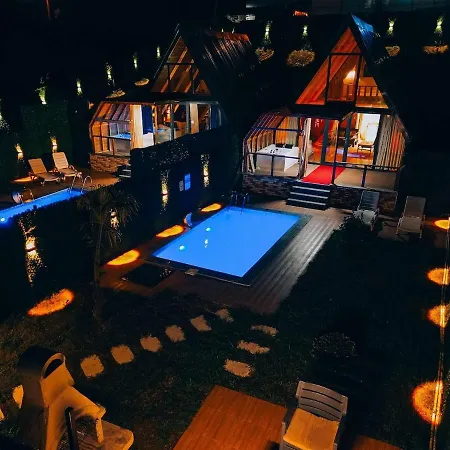 בית נופש Mert Bungalov-yildiz Evi *