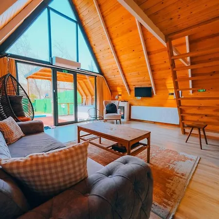 Mert Bungalov-yildiz Evi *